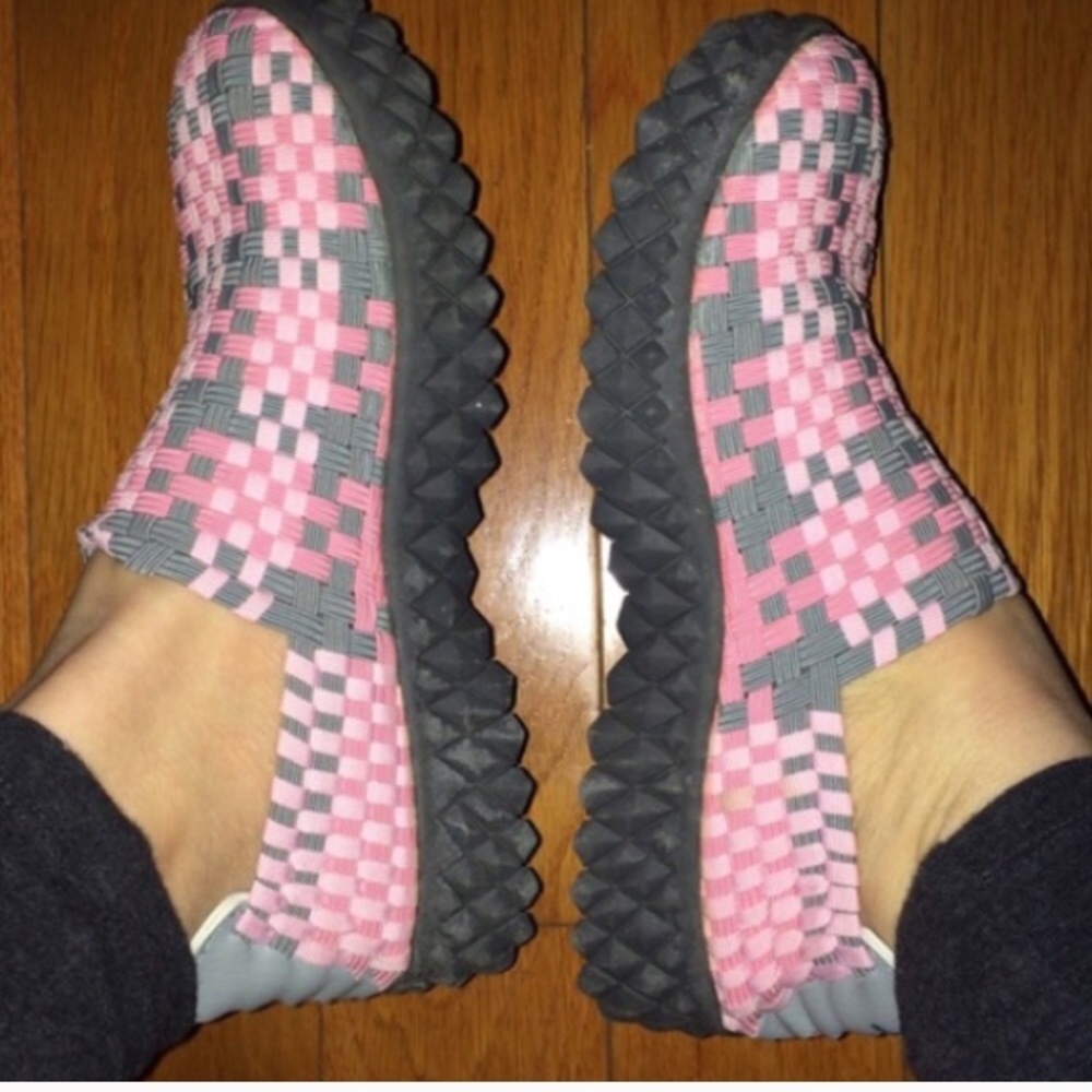 Slip on - Picture 2 of 3